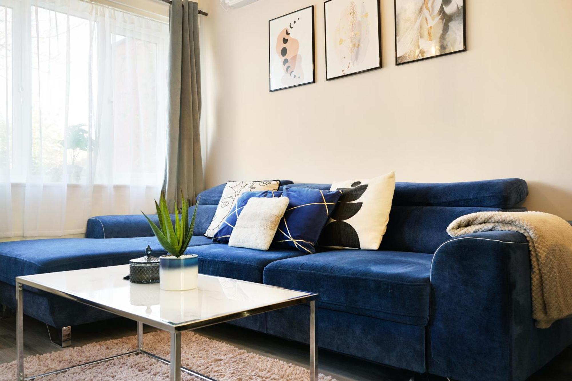 Cosy Corner In Aylesbury Near Stoke Mandeville Hospital & Town Centre With Private Parking Bagian luar foto